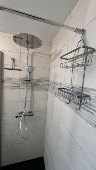 Le Nid Champenois Apartment Reims Exterior foto